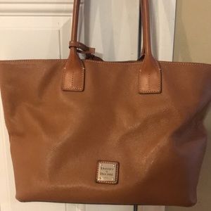 Dooney & Bourke Tote